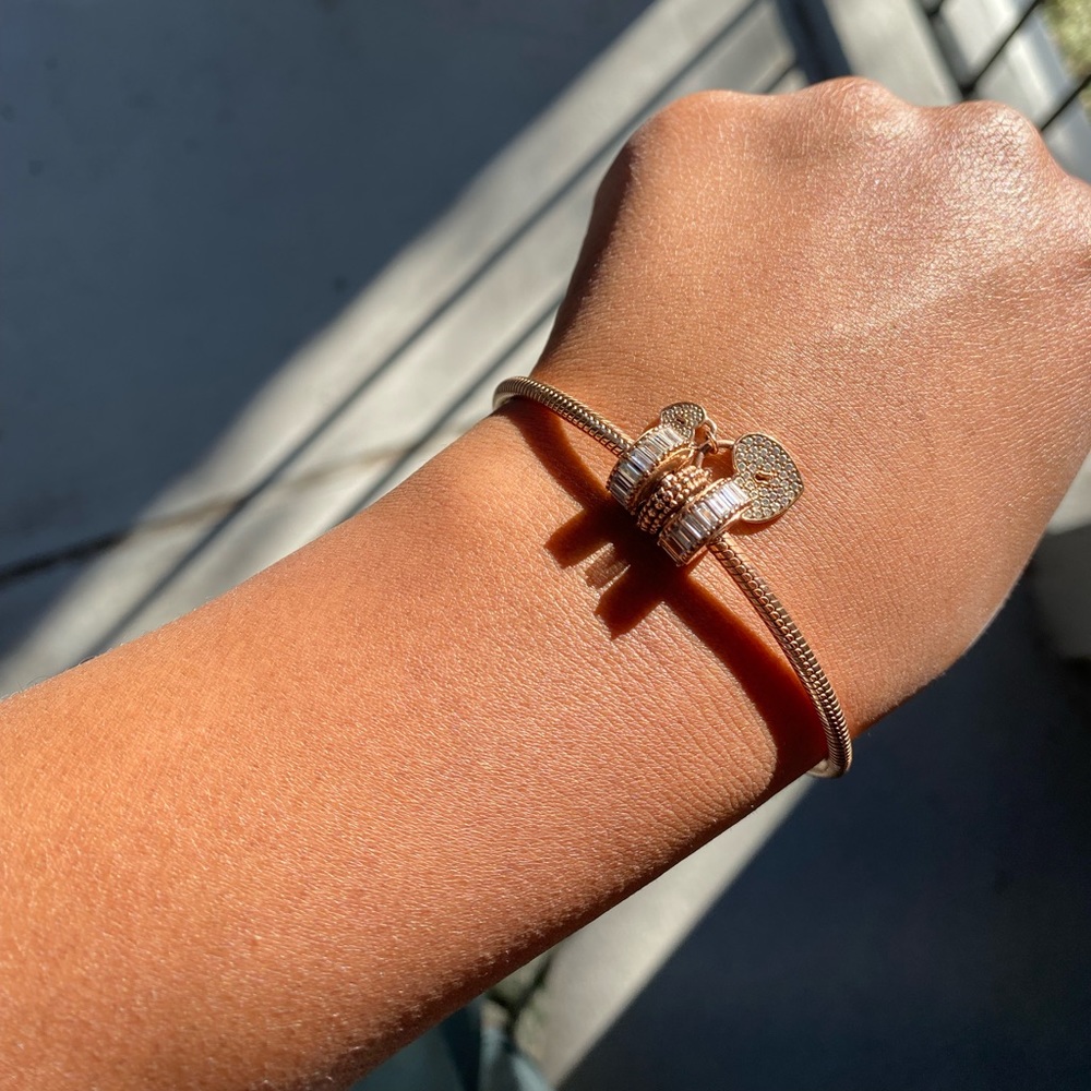 Pandora Rose Gold Charm Bracelet w Pavé heart Charm